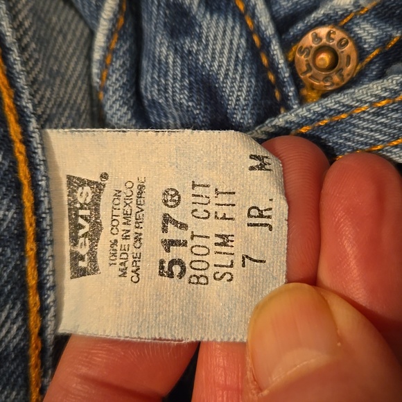 Vintage Levi's 517 Boot Cut Slim Fit Jeans - Picture 7 of 7